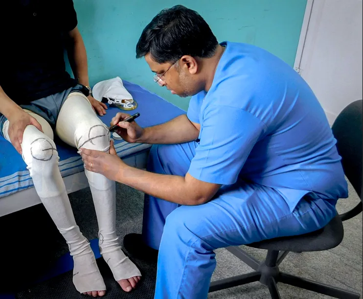 HKAFO orthosis providing full lower limb support from hip to foot